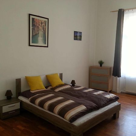 Caterina Private Rooms And Apartments Budapest Luaran gambar