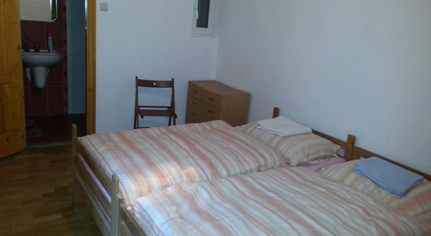 Caterina Private Rooms And Apartments Budapest Bilik gambar