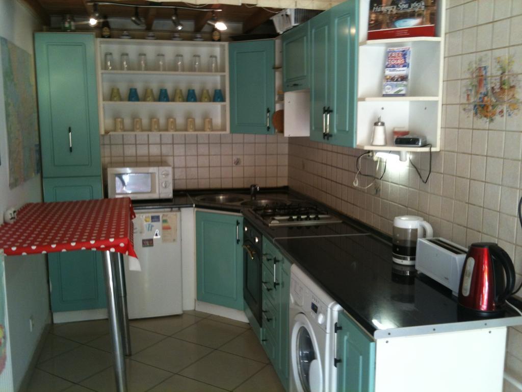 Caterina Private Rooms And Apartments Budapest Bilik gambar