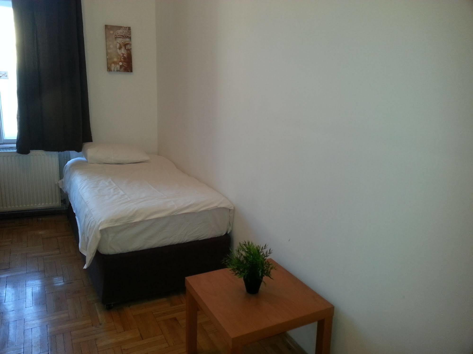 Caterina Private Rooms And Apartments Budapest Luaran gambar